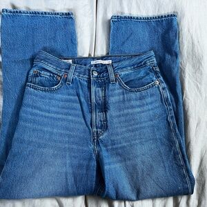 Levi’s Ribcage Straight Jean Size 27
